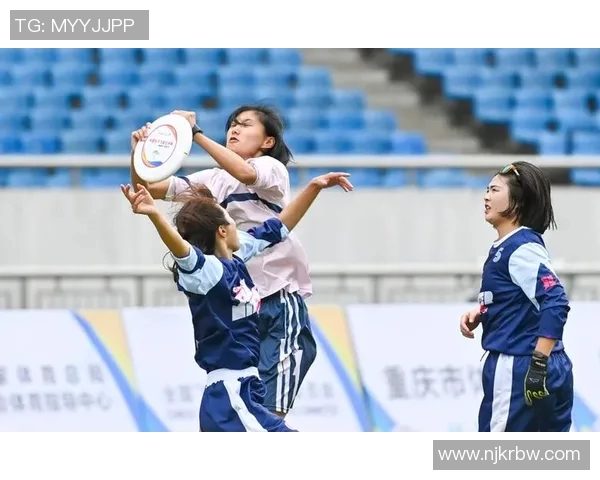 重庆飞盘队荣登飞盘节奏排行榜首位引领全国热潮 重庆飞盘队荣登飞盘节奏排行榜首位引领全国热潮
