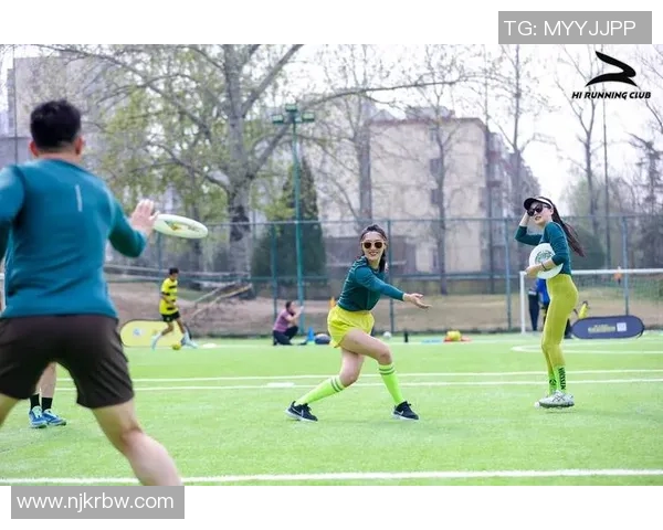 广州飞盘队的耐力变革引发热议探索飞盘运动的新风潮与发展潜力